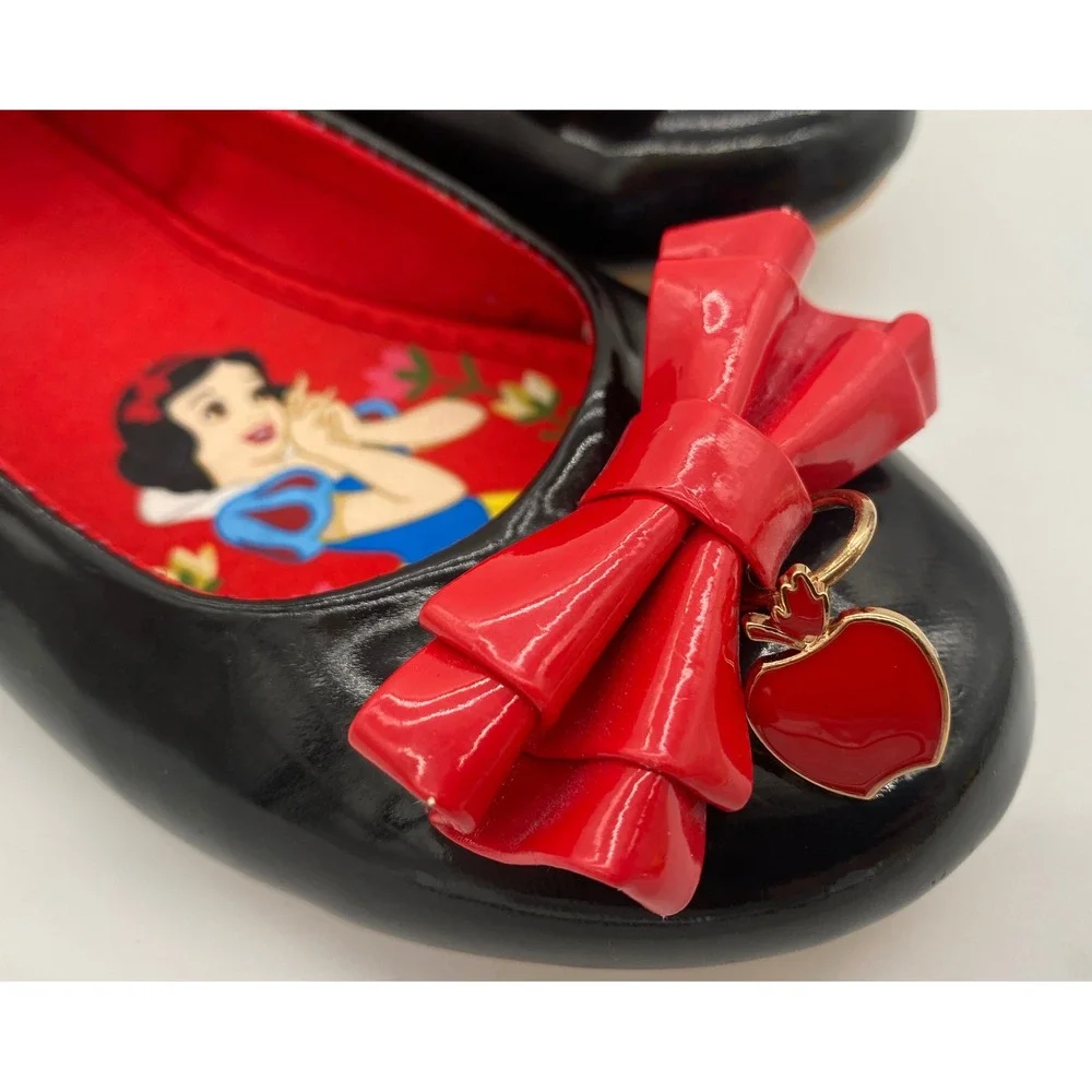 Disney Snow White Ballet Flats Black White Red Bow Apple Charm Girls‎ Size 1